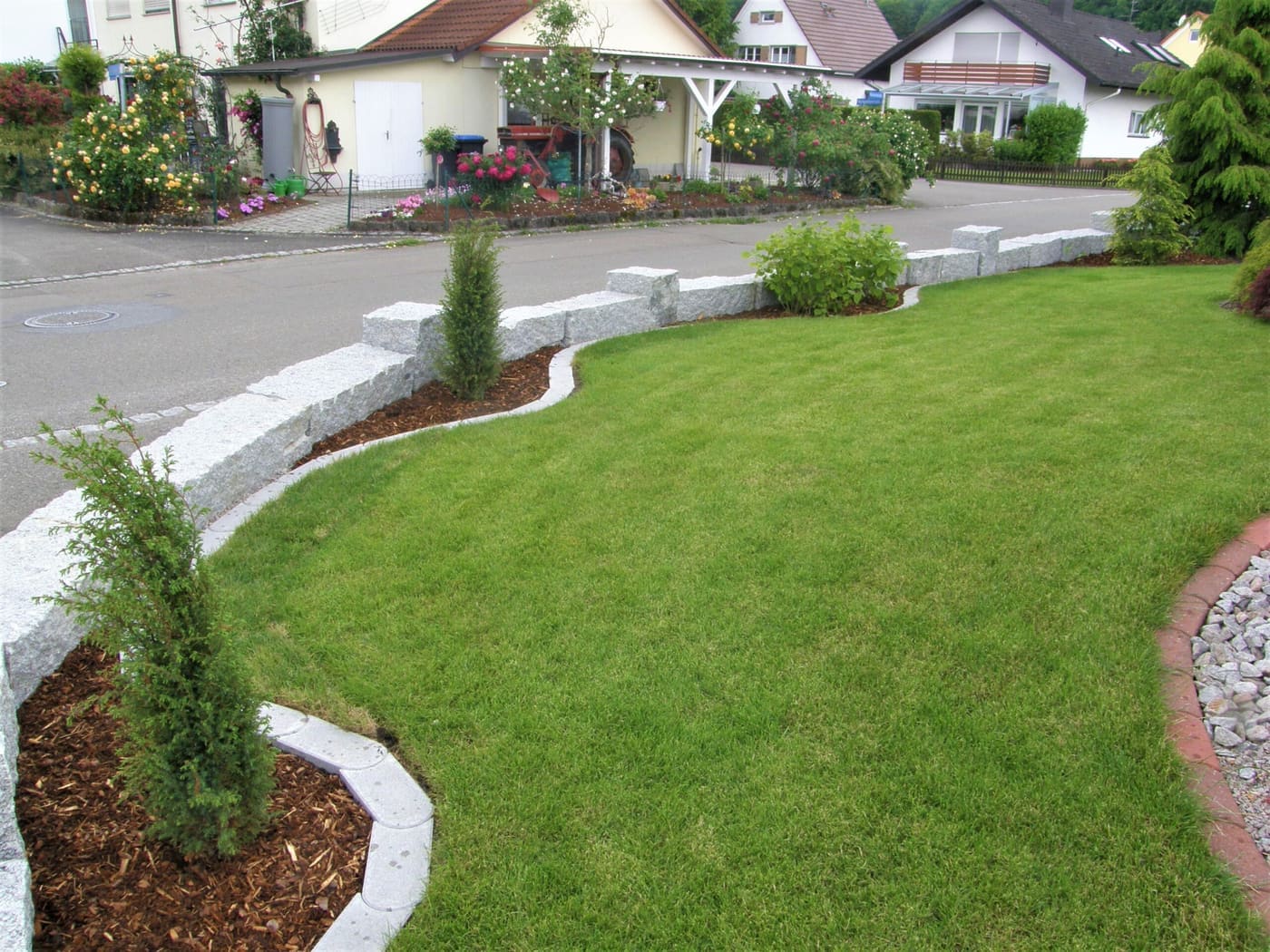 Garten-Neuanlage mit Naturstein