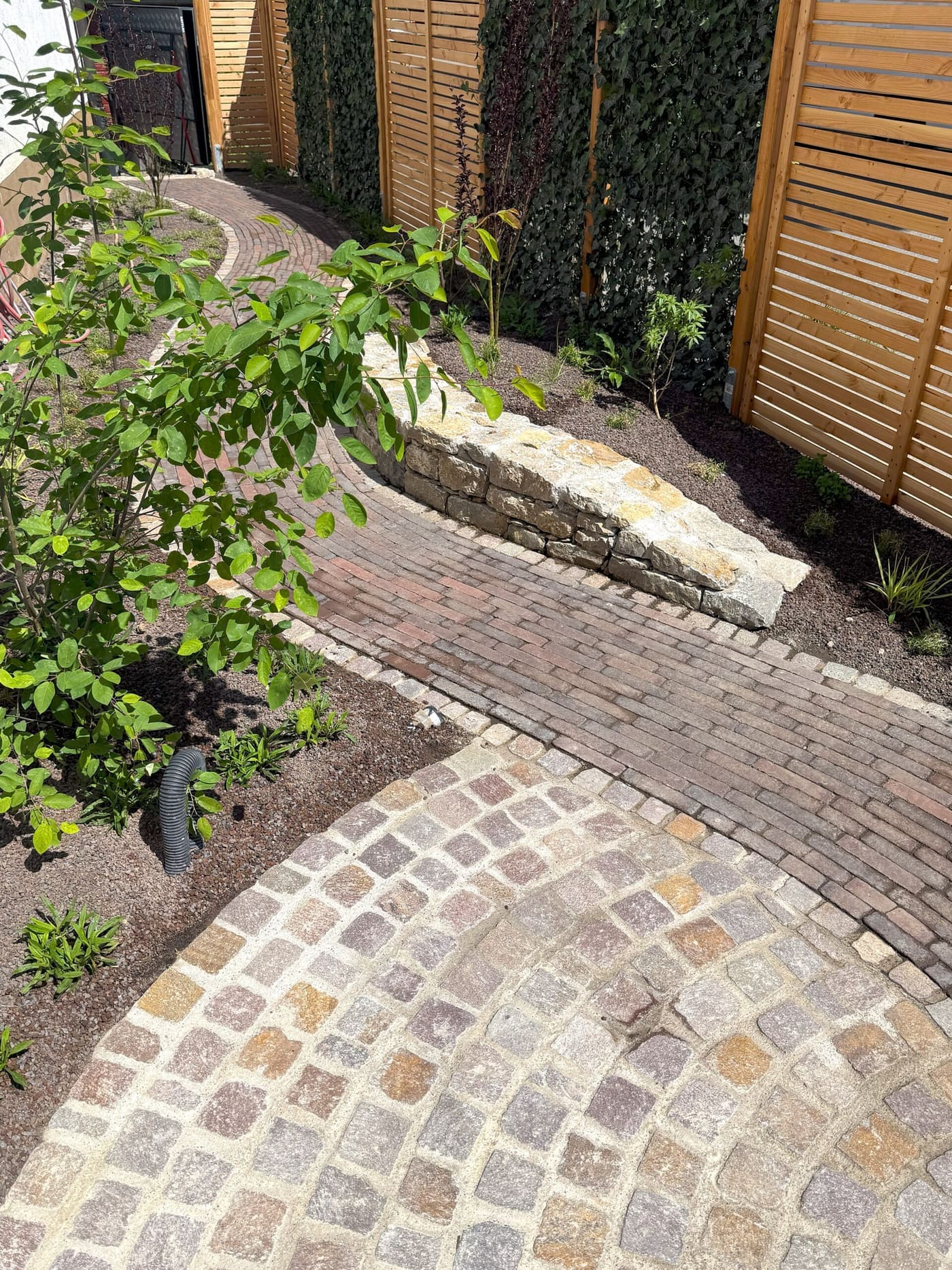 Wegebau mit Naturstein